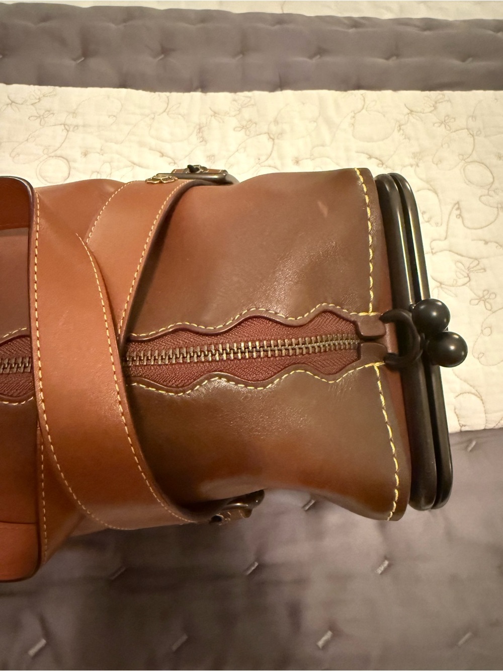 EUC Coach Mailbox Bag 1941 Saddle - Picture 6 of 15